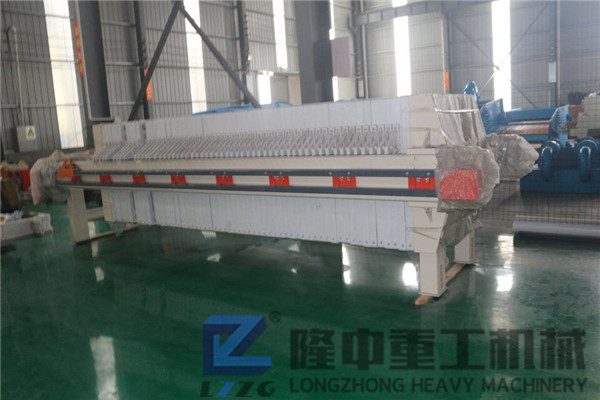 購(gòu)買(mǎi)板框壓濾機(jī)設(shè)備，推薦您選擇洛陽(yáng)隆中重工