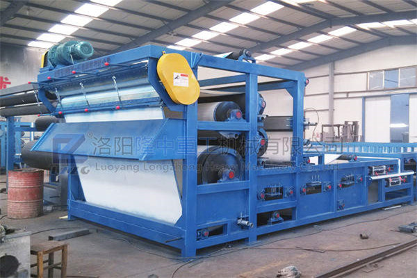 隆中重工帶式壓濾機(jī)設(shè)備：買得起，用得好，服務(wù)到位！