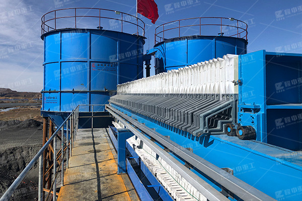 污泥脫水機(jī)設(shè)備處理污泥效果怎么樣？多少錢(qián)一臺(tái)？