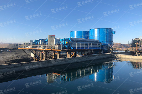 隔膜壓濾機(jī)穩(wěn)定性強(qiáng)，可以長時(shí)間保持良好的壓力過濾影響