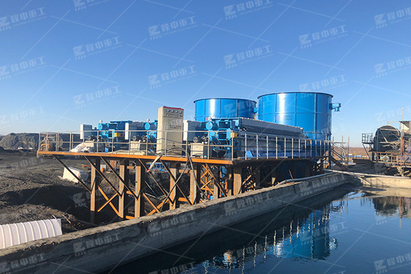 廂式壓濾機(jī)強(qiáng)度高，適合于處理細(xì)顆粒