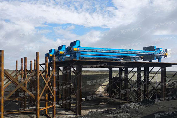 污泥怎么處理，用什么處理設(shè)備，污泥脫水機可以選擇