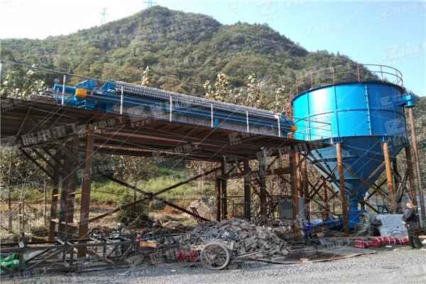 污泥壓濾機(jī)多少錢？影響壓濾機(jī)價(jià)格因素這幾點(diǎn)有決定性因素